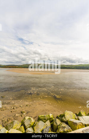 Vue sur la rivière ou d'Afon Dwyryd de Portmeirion, Snowdonia, Gwynedd, Pays de Galles Banque D'Images