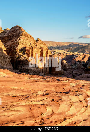Le monastère, Ad-Deir, Petra, le Gouvernorat de Ma'an, Jordanie Banque D'Images