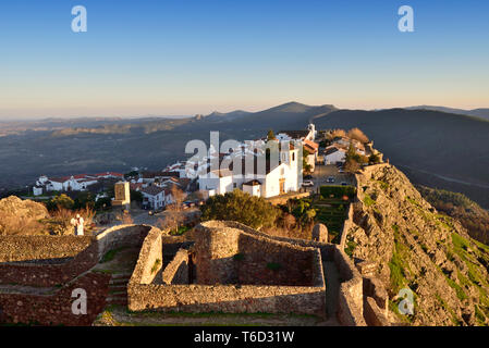 Le 9ème siècle village de Marvao avec origine arabe. Portugal Banque D'Images