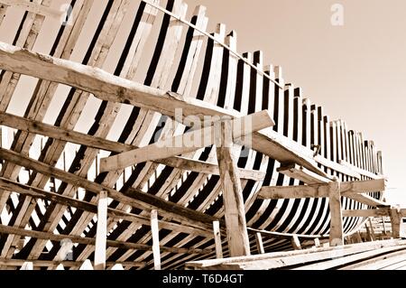 Squelette de bateau en bois ancien Banque D'Images