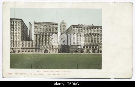 Detroit Photographic Company vintage postcard la reproduction de l'Auditorium et les bâtiments annexes à Chicago, Illinois, 1903. À partir de la Bibliothèque publique de New York. () Banque D'Images