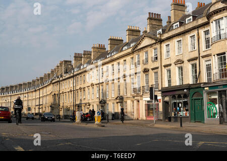 Bâtiments géorgiens le long du Paragon à Bath Angleterre Royaume-Uni. Salles de bains maisons anglaises Banque D'Images