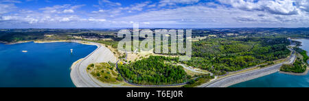 Panorama de l'antenne de Cardinia Reservoir Park et à Melbourne, Australie Banque D'Images