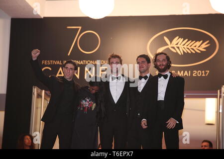 CANNES, FRANCE - 25 mai 2017 Acteurs : assister à la projection de 'Bon Temps' à la 70e Festival de Cannes (Photo : Mickael Chavet) Banque D'Images