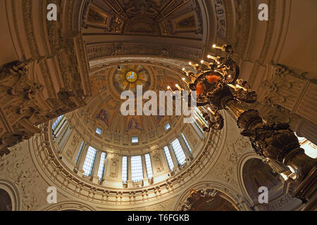 Dans le Berliner Dom, biggist église de Berlin, Allemagne Banque D'Images