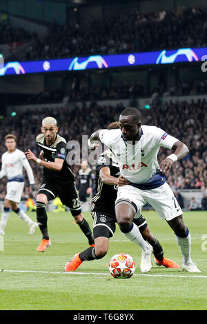 Londres, Royaume-Uni. Apr 30, 2019. Moussa Sissoko de Tottenham lors de la demi-finale de la Ligue des Champions match entre Tottenham Hotspur et Ajax à Tottenham Hotspur Stadium, Londres, Angleterre le 30 avril 2019. Photo par Carlton Myrie. Usage éditorial uniquement, licence requise pour un usage commercial. Aucune utilisation de pari, de jeux ou d'un seul club/ligue/dvd publications. Banque D'Images