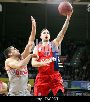 Muenchen, Germnany. Apr 30, 2019. De gauche Louis OLINDE (Bamberg), Milan MACVAN (Muenchen/BTP), .Gerrman Bundesliga 2018/19 de basket-ball, basket-ball FC Bayern vs Brose Bamberg, Avril 30, 2019, .Audi Dome, Muenchen Crédit : Wolfgang Fehrmann/ZUMA/Alamy Fil Live News Banque D'Images