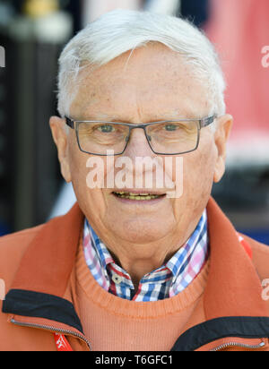 Eschborn, Allemagne. 01 mai, 2019. L'ex-journaliste de cyclisme ZDF Klaus Angermann est invité à la classique cycliste Eschborn-Frankfurt. Credit : Arne Dedert/dpa/Alamy Live News Banque D'Images