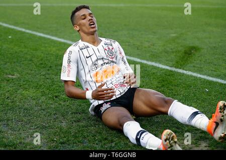 SÃO PAULO, SP - 01.05.2019 : CORINTHIENS X CHAPECOENSE - Pedrinho de Corinthiens pendant un match entre les Corinthiens et Chapecoense, valide pour le deuxième tour de l'championnat brésilien de 2019, tenue à l'Arena Corinthians, côté est de la capitale, dans l'après-midi du mercredi (1). (Photo : Marcelo Machado de Melo/Fotoarena) Banque D'Images