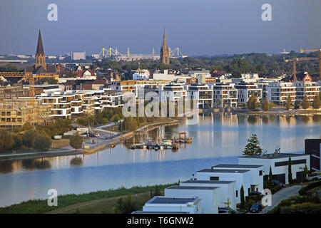 Phoenix lake, dans l'arrière parc Signal Iduna, BVB stadium, Dortmund, Ruhr, Allemagne, Europe Banque D'Images