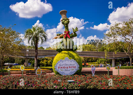 Le parc Epcot de Walt Disney World Amusement Park dispose d'une cuisine internationale annuelle et fête du vin. Le parc des Topiaires crée pour célébrer l'occasion. Banque D'Images