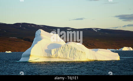 Iceberg au large du Groenland dans le détroit de Davis Banque D'Images