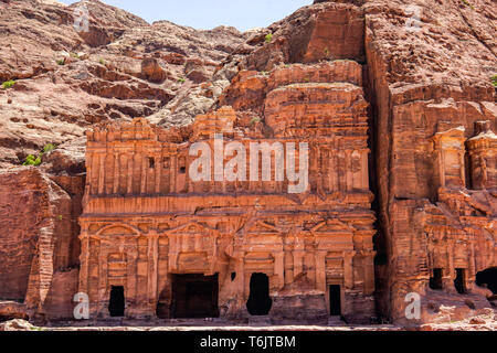 Le Palais tombe (tombe royale) est très impressionnant. Similaire à l'architecture palais romain. Petra, Jordanie. Banque D'Images