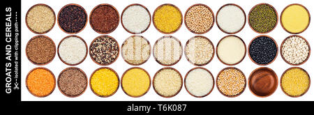 Différentes céréales, grains et flocons isolé sur fond blanc avec chemin de détourage, vue du dessus Banque D'Images