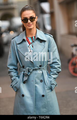 Milan, Italie - 21 Février 2019 : Street style - Outfit après un défilé de mode pendant la Fashion Week de Milan - MFWFW19 Banque D'Images