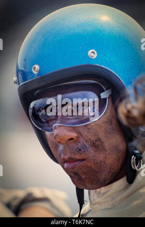 Comédien et acteur Richard Pryor sur l'ensemble d'un long métrage intitulé La foudre graissée , l'histoire du premier pilote NASCAR Américains africains - Wendell Scott - pour gagner une course de NASCAR.. Banque D'Images