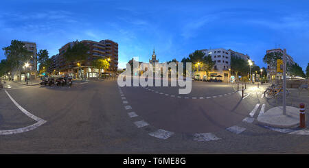 Vue panoramique à 360° de Photos à 360º des rues de Barcelone, ​​Catalonia, Espagne