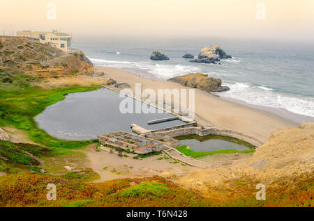 Sutro Baths ont été un grand public privé, piscine d'eau complexe dans la région de Lands End Banque D'Images