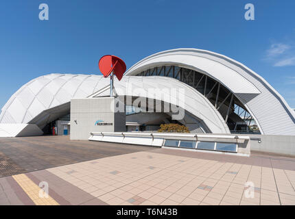 Tokyo Tatsumi International Swimming Center, Koto-Ku, Tokyo, Japon. Construit en 1993. Conçu par Mitsuru Senda l'homme, de l'environnement Design Institute. Banque D'Images