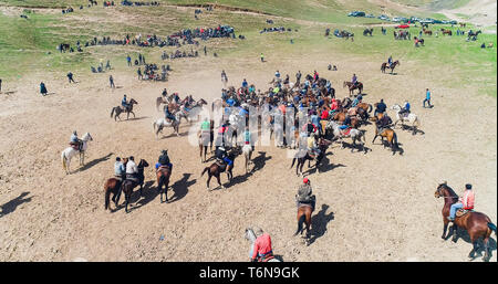 Jeu traditionnel au Tadjikistan, les combats à cheval. Banque D'Images