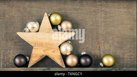 Décoration de Noël en bois avec des billes de verre star Banque D'Images