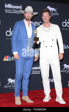 Le 1 mai 2019 - Las Vegas, NV, États-Unis - 01 mai 2019 - Las Vegas, NV - Florida Georgia Line, Brian Kelley, Tyler Hubbard. 2019 Billboard Music Awards au MGM Grand Garden Arena, Salle de presse. Crédit photo : mjt/AdMedia (crédit Image : © Eddy Wes/AdMedia via Zuma sur le fil) Banque D'Images