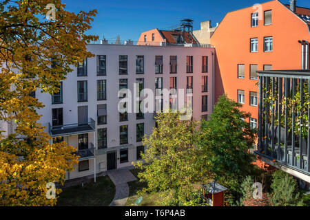 Cour intérieure d'immeuble en automne - Berlin Mitte Banque D'Images