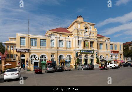 Bureau de poste de style colonial, Phnom Penh, Cambodge Banque D'Images