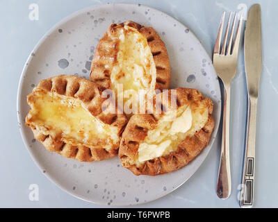 Les tartes de Carélie finlandaise traditionnelle Banque D'Images