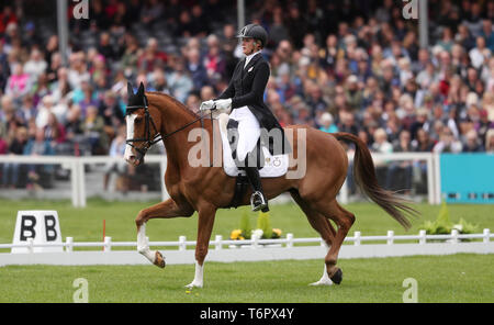 Emily King sur Dargun dans le dressage pendant deux jours de la 2019 Mitsubishi Motors Badminton Horse Trials au Badminton Estate, Gloucestershire. Banque D'Images