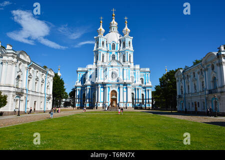 Russie Saint Petersbourg. Cathédrale de Smolny Église de la Résurrection Banque D'Images