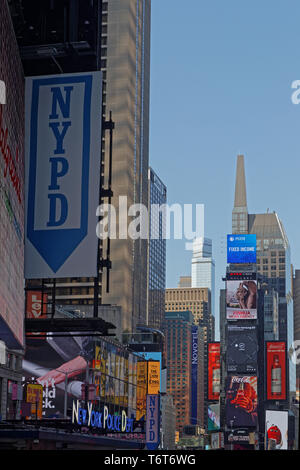 NEW YORK CITY, USA, 10 Septembre 2017 : Times Square est un important carrefour commercial, la destination touristique, centre de divertissement et de quartier Banque D'Images