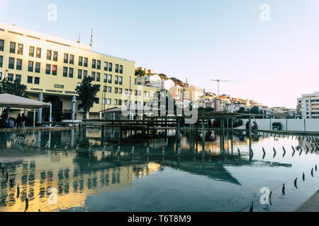 La fontaine de la place Martim Moniz à Lisbonne, Portugal Banque D'Images