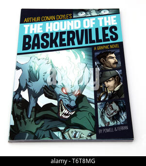 Arthur Conan Doyle's Hound of the Baskervilles, un roman graphique de Sherlock Holmes édition 2014 Capstone Banque D'Images