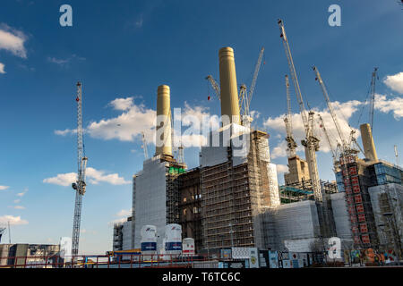 Travaux de construction importants à la centrale électrique de Battersea dans le cadre d'un projet de réaménagement de plusieurs milliards de livres à Battersea , Londres, Royaume-Uni Banque D'Images