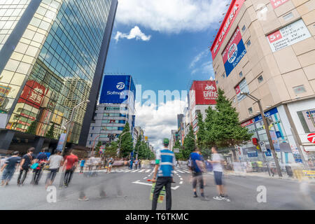 Tokyo, Taito-Ku, Akihabara - Août 13, 2017 : Akihabara Electric Town Annonces Bilboard colorés Banque D'Images