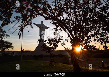 Araxa / MG / Brésil - 20 Avril 2019 : "Le Christ le Rédempteur' monument à un observatoire Parc dans la ville Banque D'Images