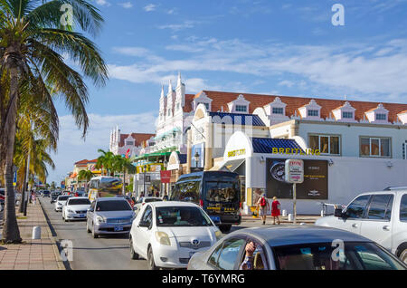 Aruba Oranjestad la congestion avec file de voitures Banque D'Images