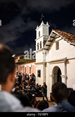 Effectuer les conteurs à El Chorro de Quevedo en Candelaria, Bogota, Colombie Banque D'Images