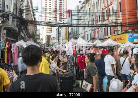 Marché TEXTILE PRATUNAM BANGKOK THAÏLANDE Banque D'Images