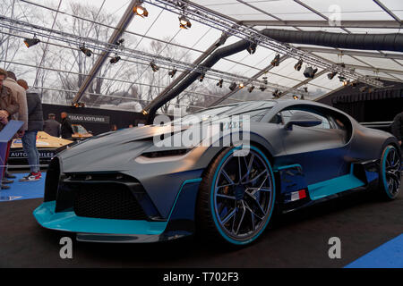 Paris, France. Jan 31, 2019. Bugatti Divo lors du 34ème Festival Automobile International. Credit:Veronique Phitoussi/Alamy Stock Photo Banque D'Images