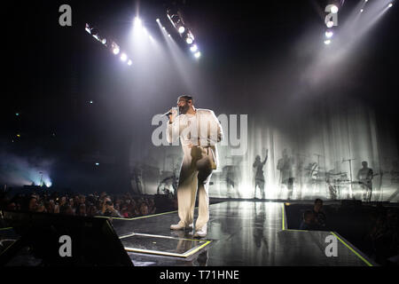 1er mai, Milan. Marco Mengoni effectue @ Mediolanum Forum, Assago. Copyright Davide Merli / Alamy Banque D'Images