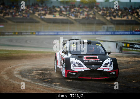 Barcelone, Espagne. 28 avril, 2019. Timo Scheider durs l'Ibiza de l'ensemble de l'équipe Motorsport Inkl Muennich lors du Championnat de Catalogne sur le circuit de Catalunya. Crédit : Pablo Guillen/Alamy Banque D'Images