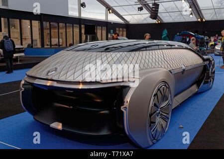EZ-Renault Ultimo, Grand Prix Creativ' expérience à la 34e Festival Automobile International.Credit : Veronique Phitoussi/Alamy Stock Photo Banque D'Images