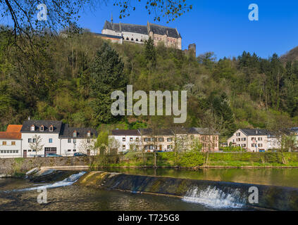 Le château de Vianden au Luxembourg Banque D'Images