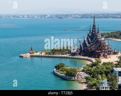 Vue aérienne de sanctuaire de la Vérité à Pattaya, Thaïlande Banque D'Images