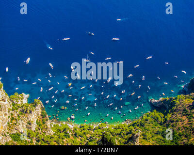 Vue aérienne de la plage étonnante à Capri, Italie Banque D'Images