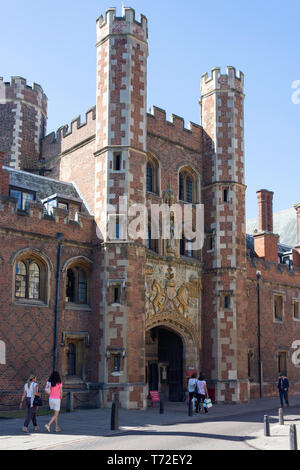 Porte d'entrée, St John's College, Cambridge, Cambridgeshire, Angleterre, Royaume-Uni Banque D'Images