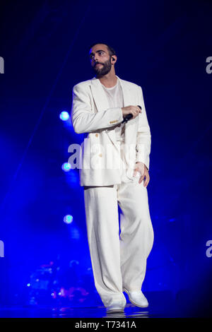 1er mai, Milan. Marco Mengoni effectue @ Mediolanum Forum, Assago. Copyright Davide Merli / Alamy Banque D'Images