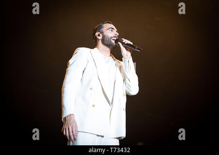 1er mai, Milan. Marco Mengoni effectue @ Mediolanum Forum, Assago. Copyright Davide Merli / Alamy Banque D'Images